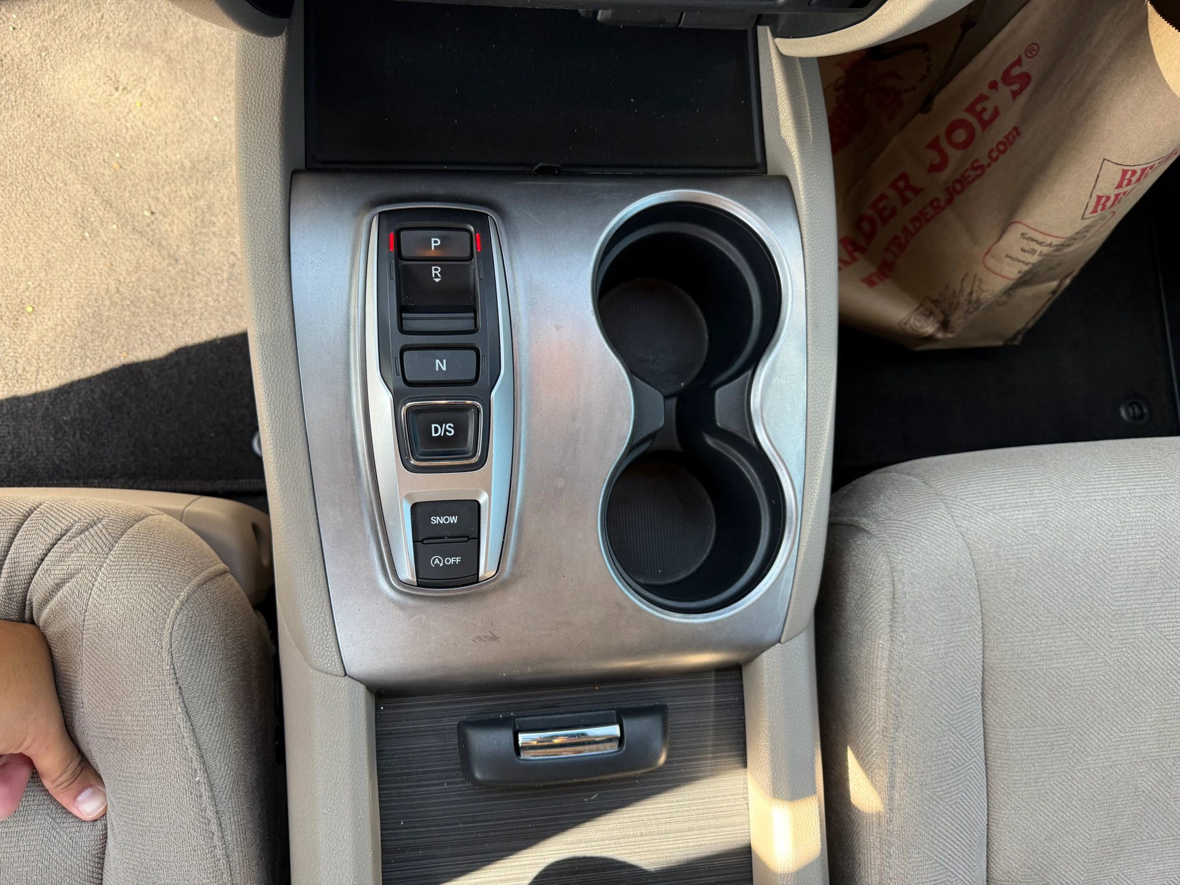 Used 2021 Honda Pilot EX image 16