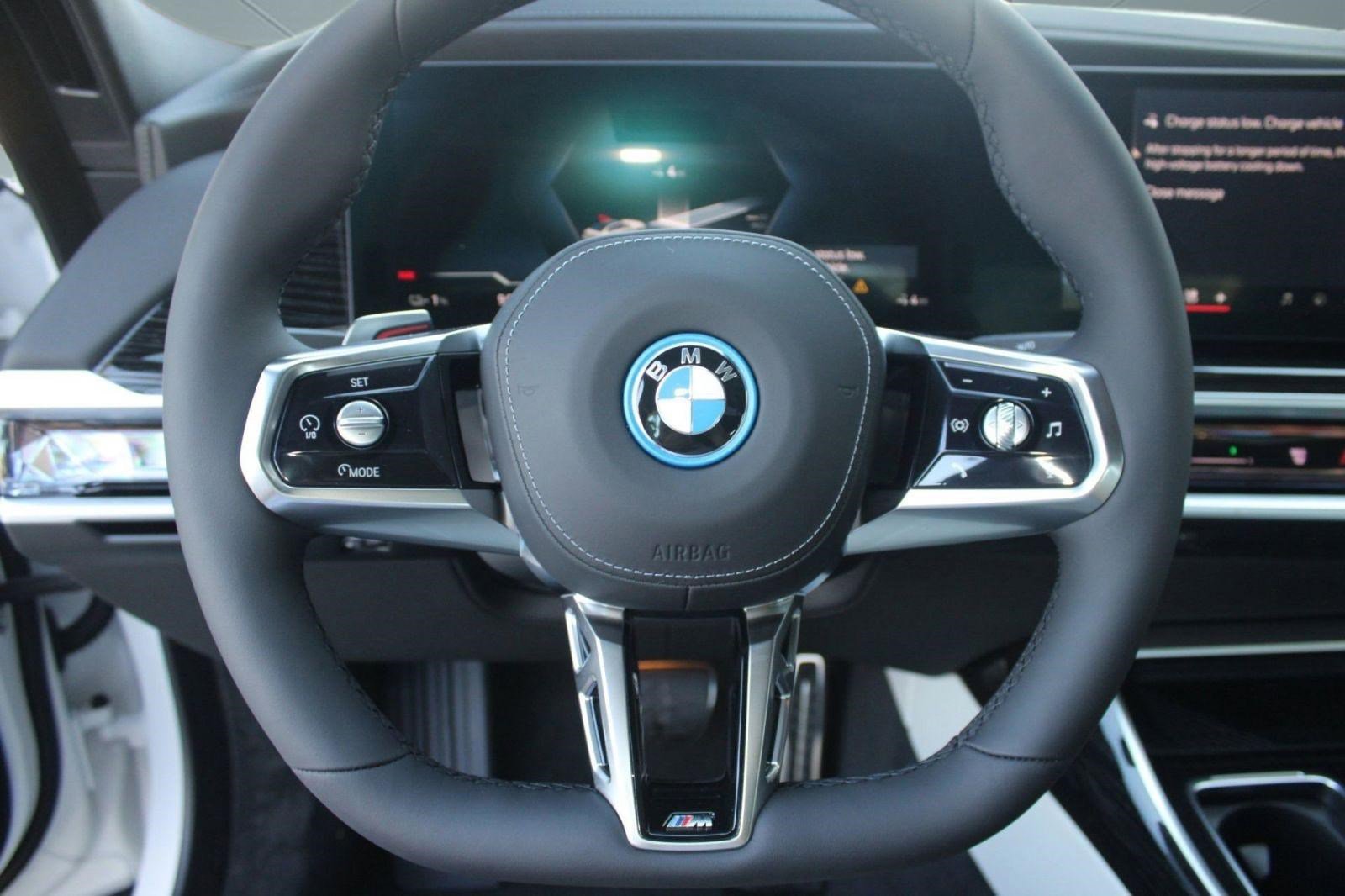 Used 2026 BMW i7 eDrive50 image 16