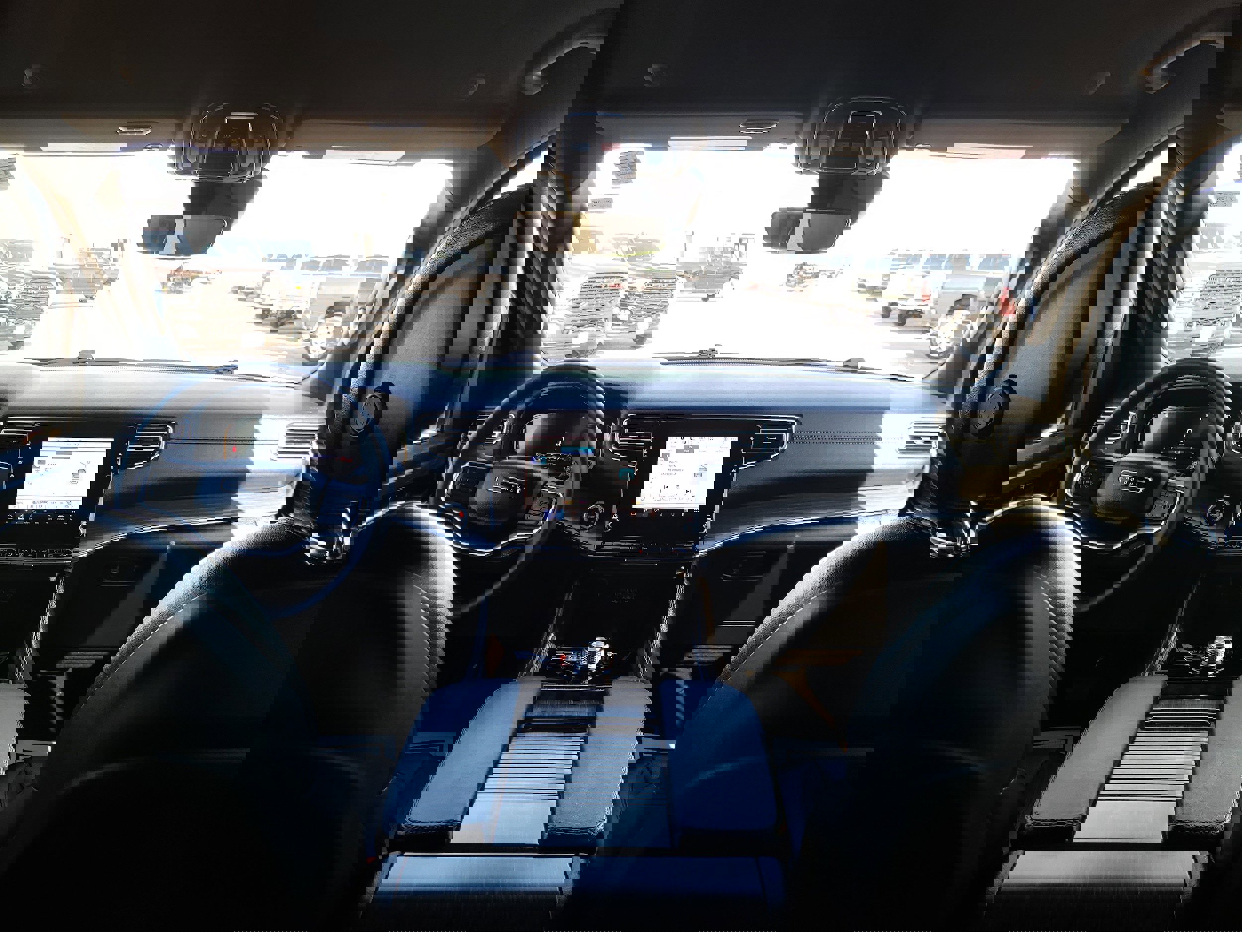 Used 2024 Jeep Wagoneer L Series II w/ Flexible Seating Group image 21