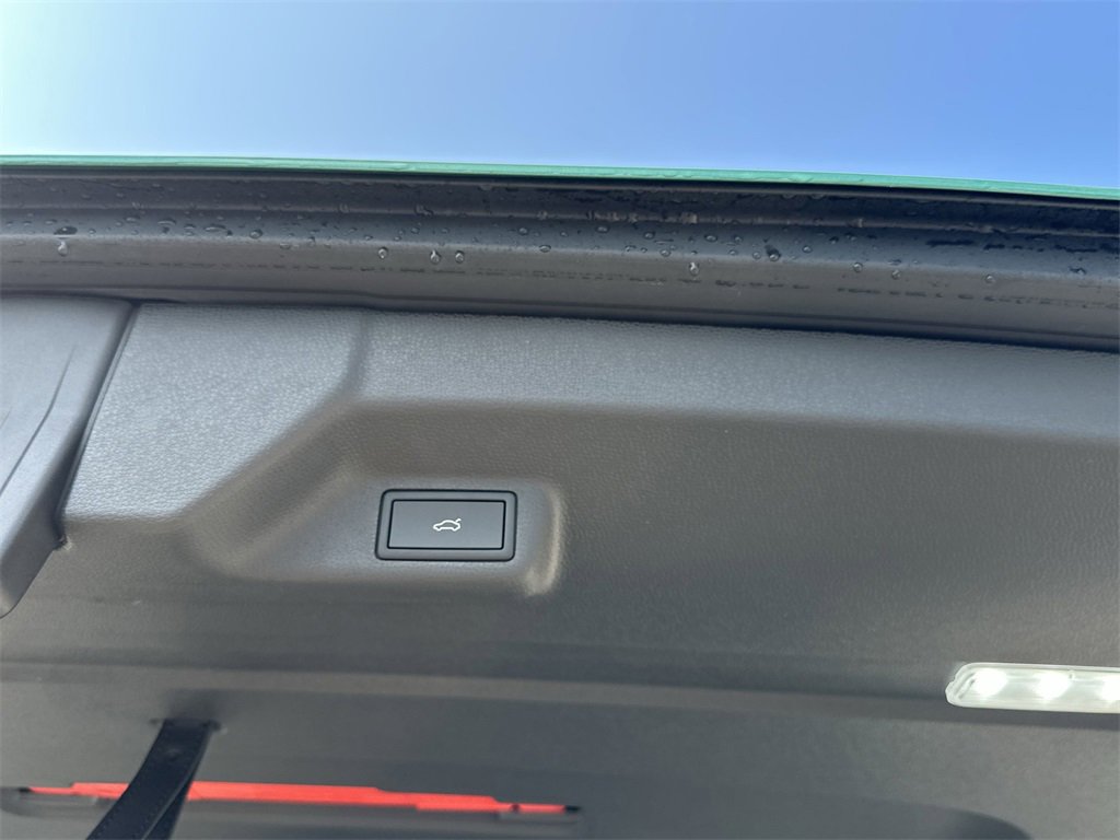 New 2025 Volkswagen ID. Buzz Pro S Plus image 29