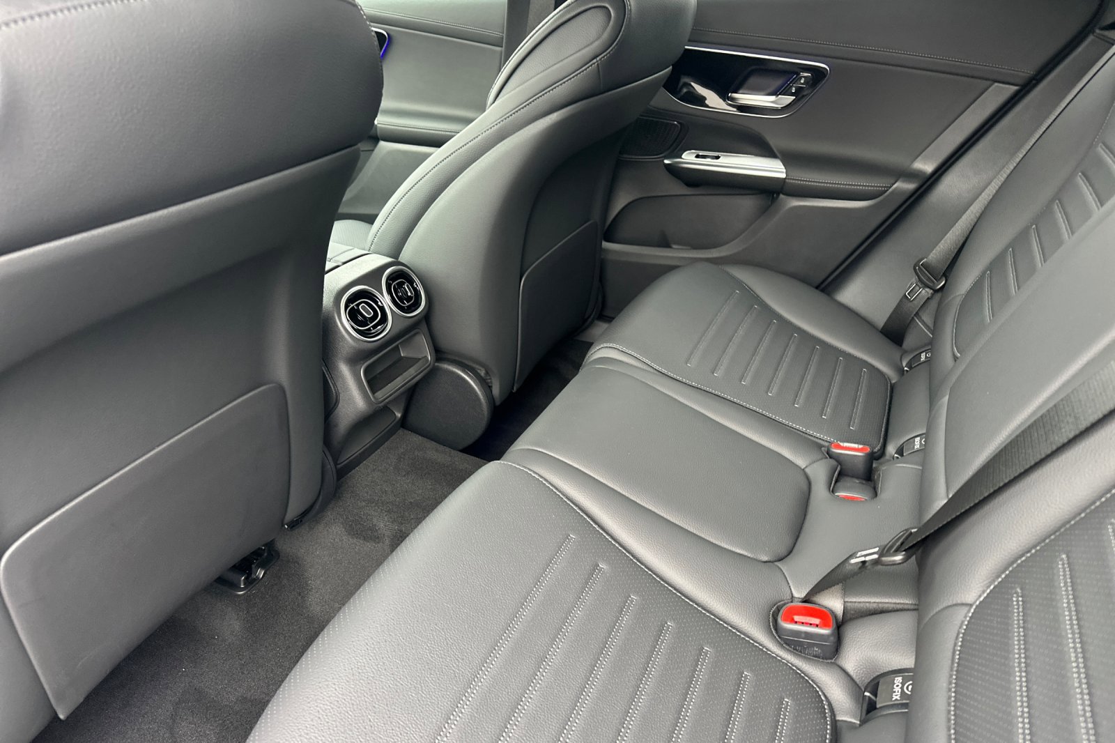 New 2026 Mercedes-Benz GLC 300 4MATIC image 12