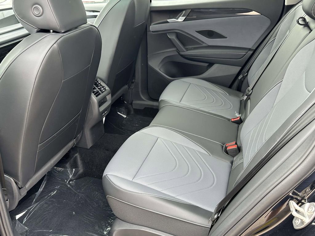 New 2026 Volkswagen Tiguan SE AWD/4WD image 8