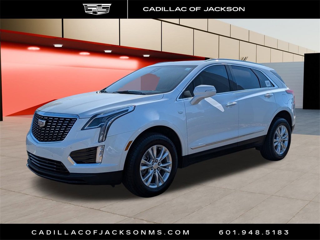New 2025 Cadillac XT5 Luxury