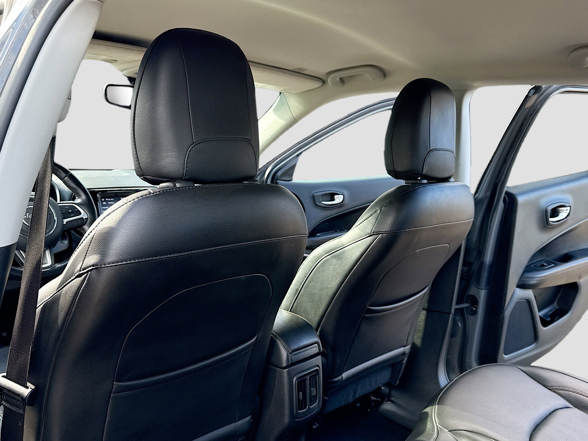 Used 2019 Jeep Compass Limited image 6