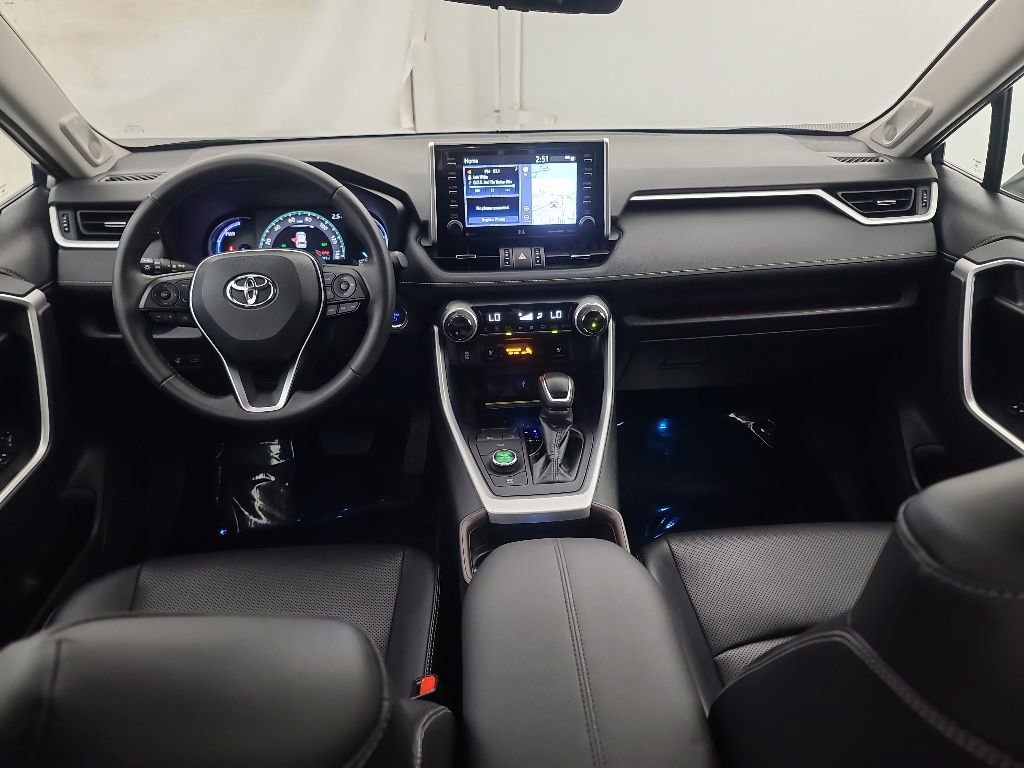 Used 2020 Toyota RAV4 Limited AWD/4WD image 22