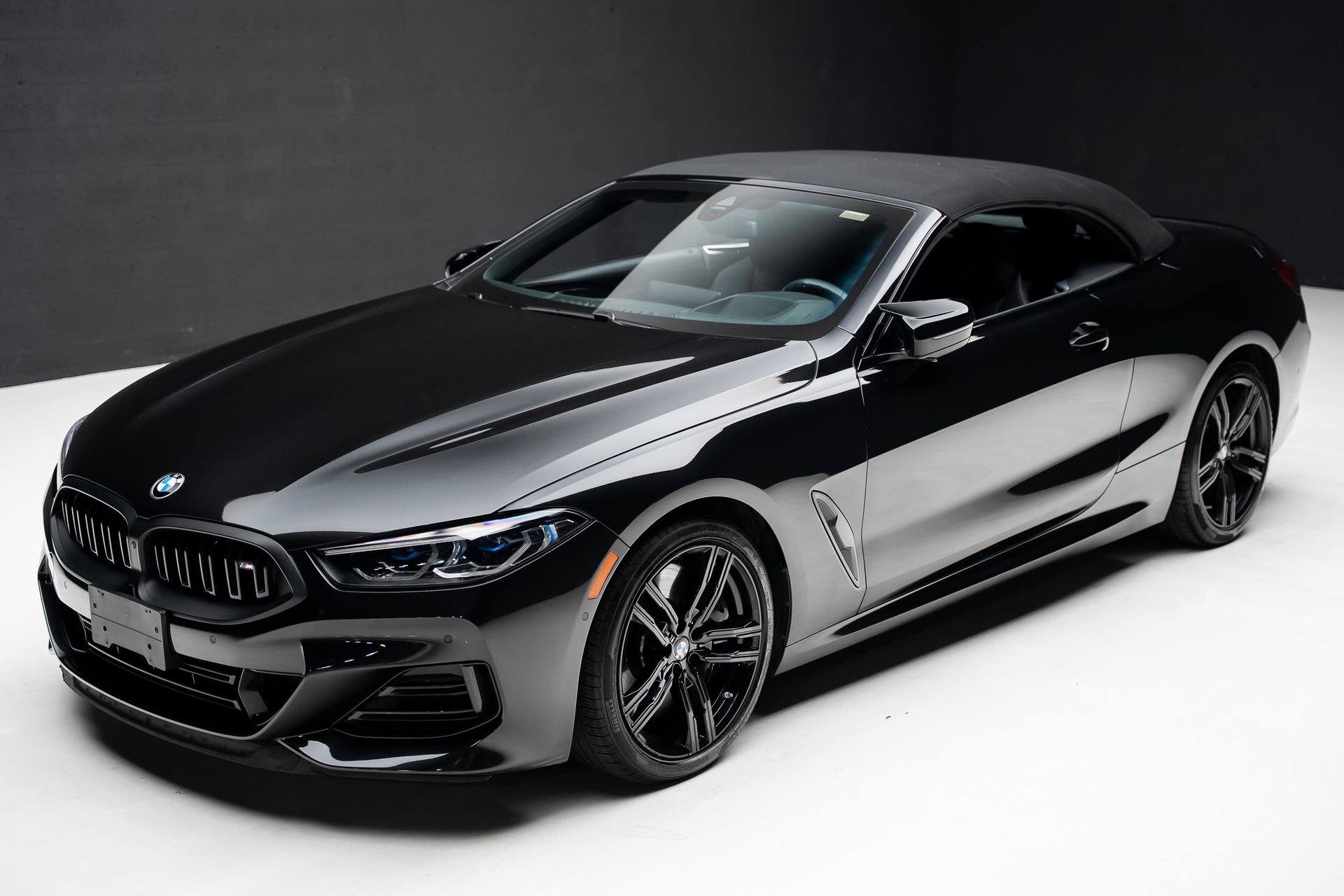 Used 2023 BMW M850i xDrive Convertible w/ M Sport Professional Package image 4