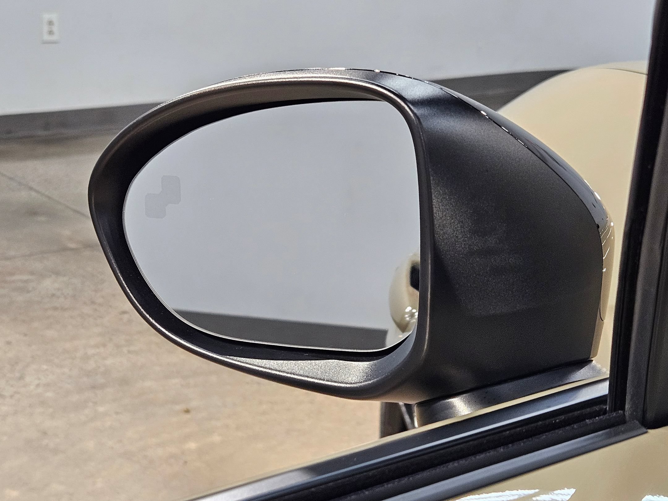Used 2024 MAZDA MX-5 Miata RF Club RWD image 19