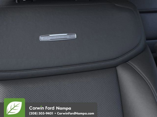 New 2026 Ford Expedition Platinum image 16