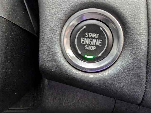 Used 2023 GMC Yukon XL SLT AWD/4WD image 28