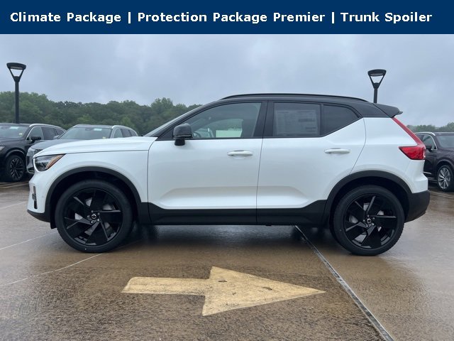 New 2026 Volvo XC40 B5 Ultra w/ Protection Package Premier image 4