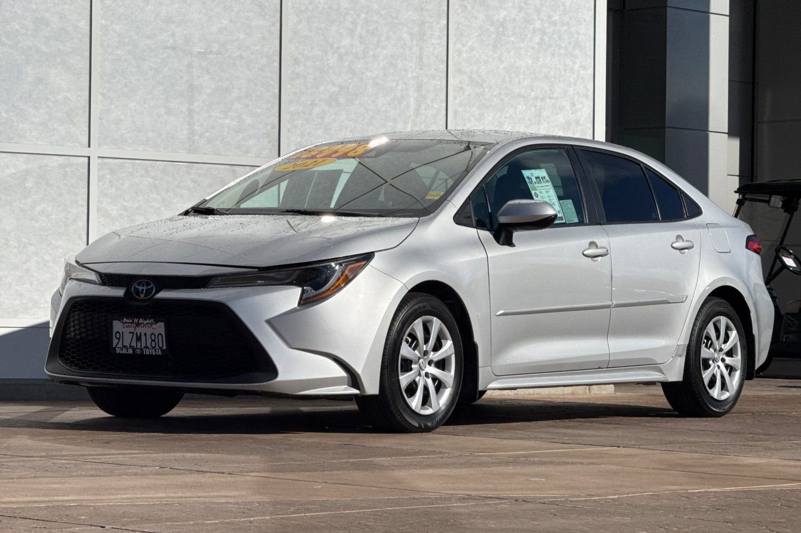 Used 2021 Toyota Corolla LE w/ Carpet Mat Package (TMS) image 8