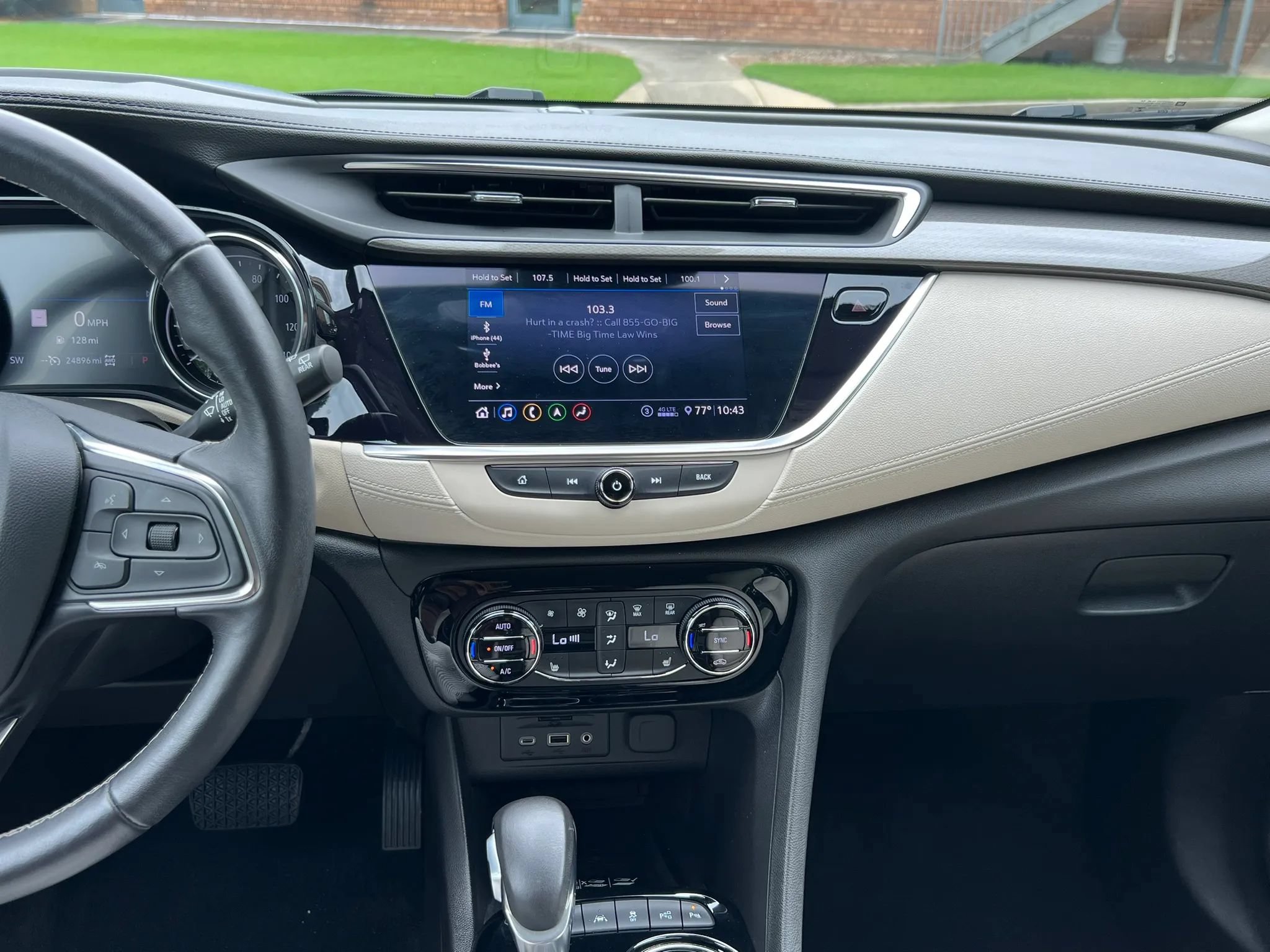 Used 2020 Buick Encore GX Essence w/ Experience Buick Package AWD/4WD image 31