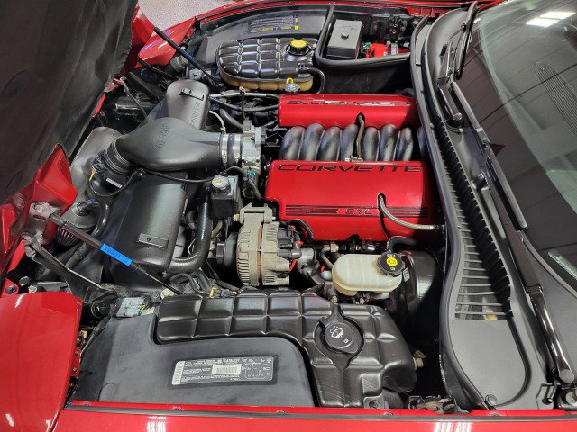 Used 2002 Chevrolet Corvette Coupe w/ Preferred Equipment Group2 image 19