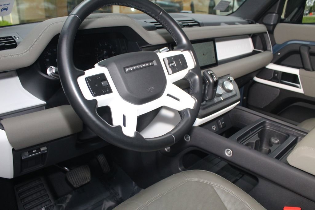 Used 2022 Land Rover Defender 110 SE AWD/4WD image 14