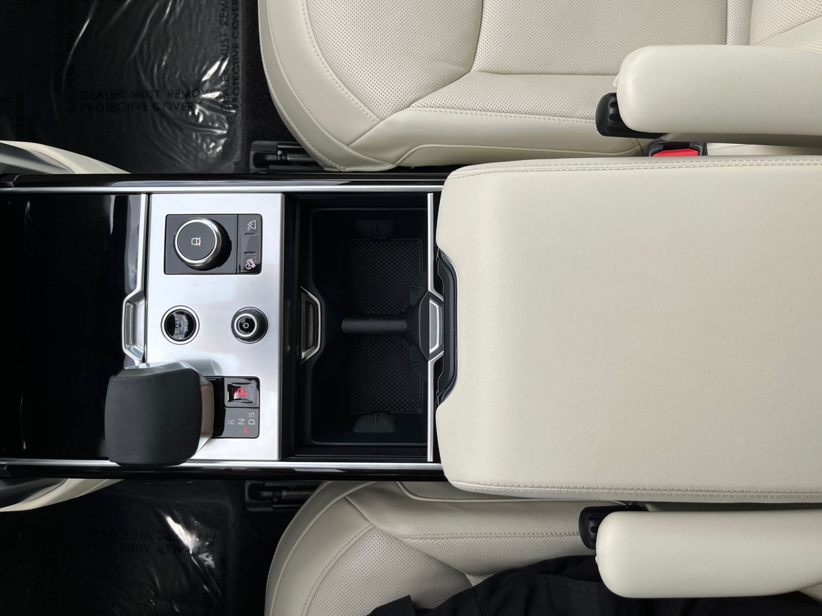 Used 2023 Land Rover Range Rover SE AWD/4WD image 15