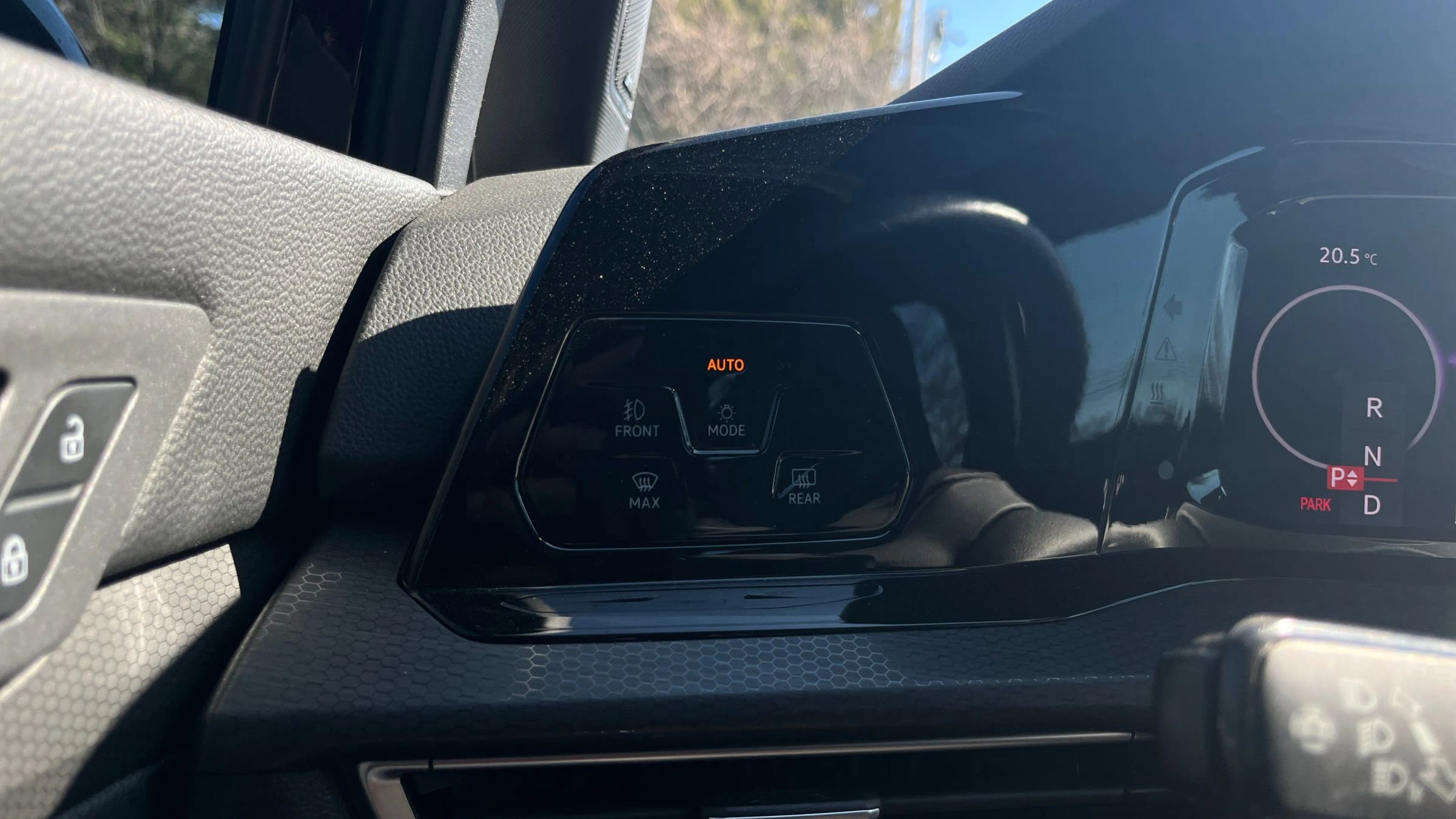Used 2022 Volkswagen GTI SE w/ SE Leather Package FWD image 19
