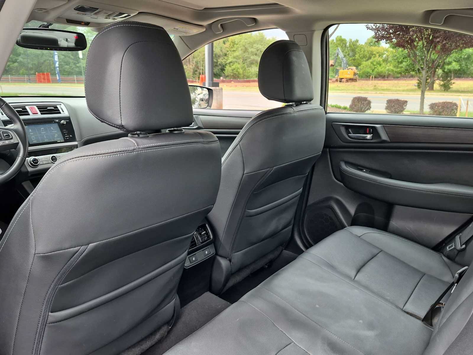 Used 2016 Subaru Legacy 2.5i Limited AWD/4WD image 18