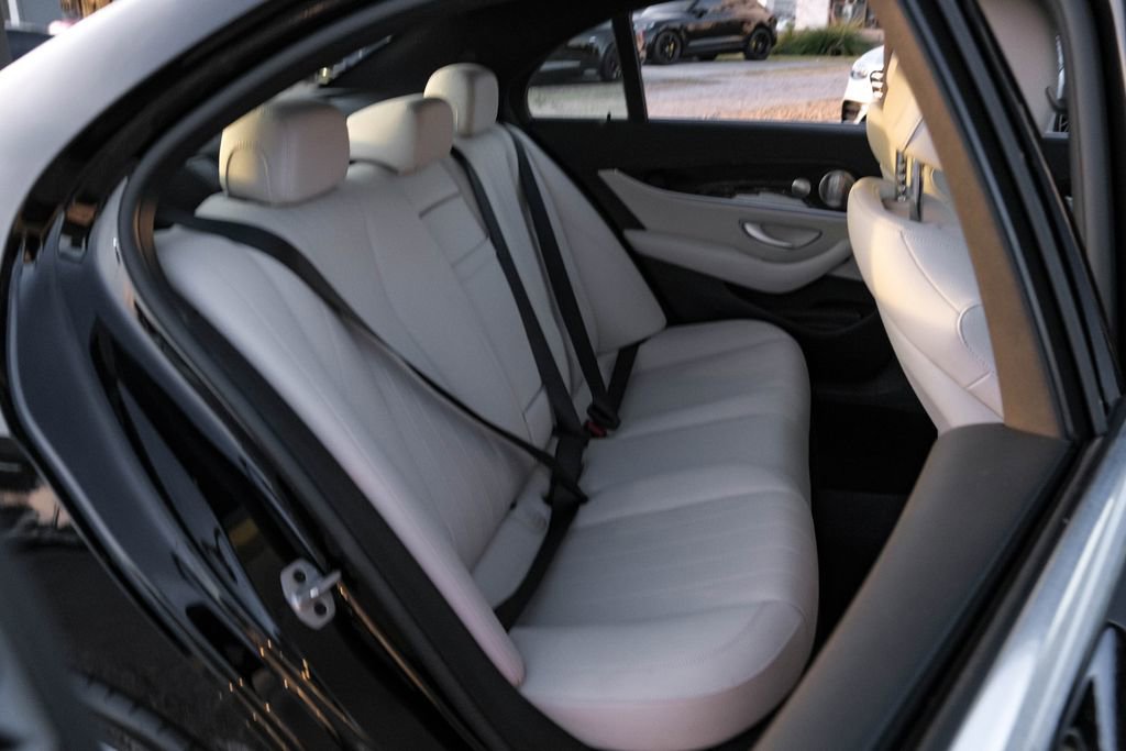 Used 2021 Mercedes-Benz E 350 Sedan image 31