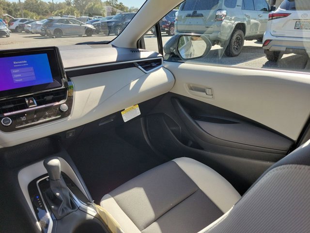 Used 2026 Toyota Corolla LE image 23