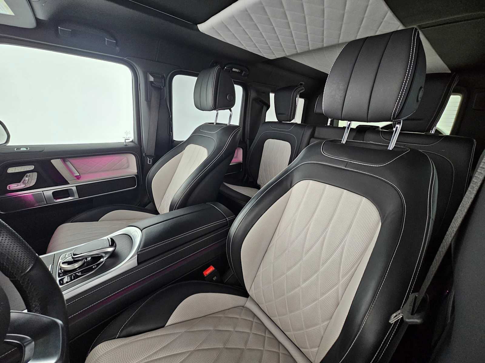 Used 2024 Mercedes-Benz G 550 image 22