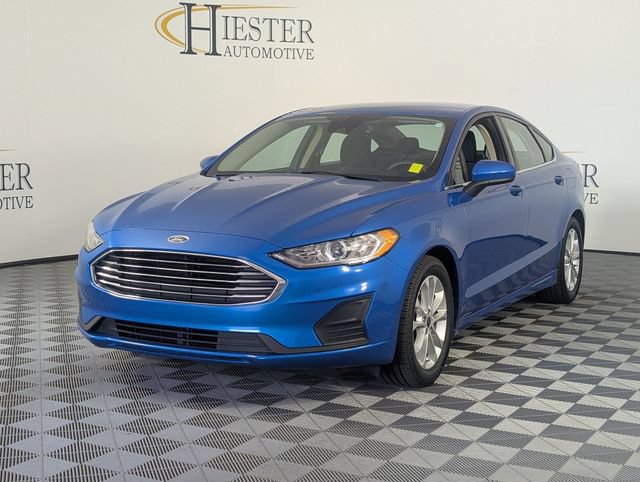 Used 2019 Ford Fusion SE FWD image 4