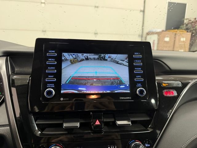 Used 2024 Toyota Camry SE image 27