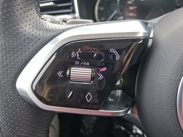 Used 2023 Jaguar F-PACE R-Dynamic S image 20