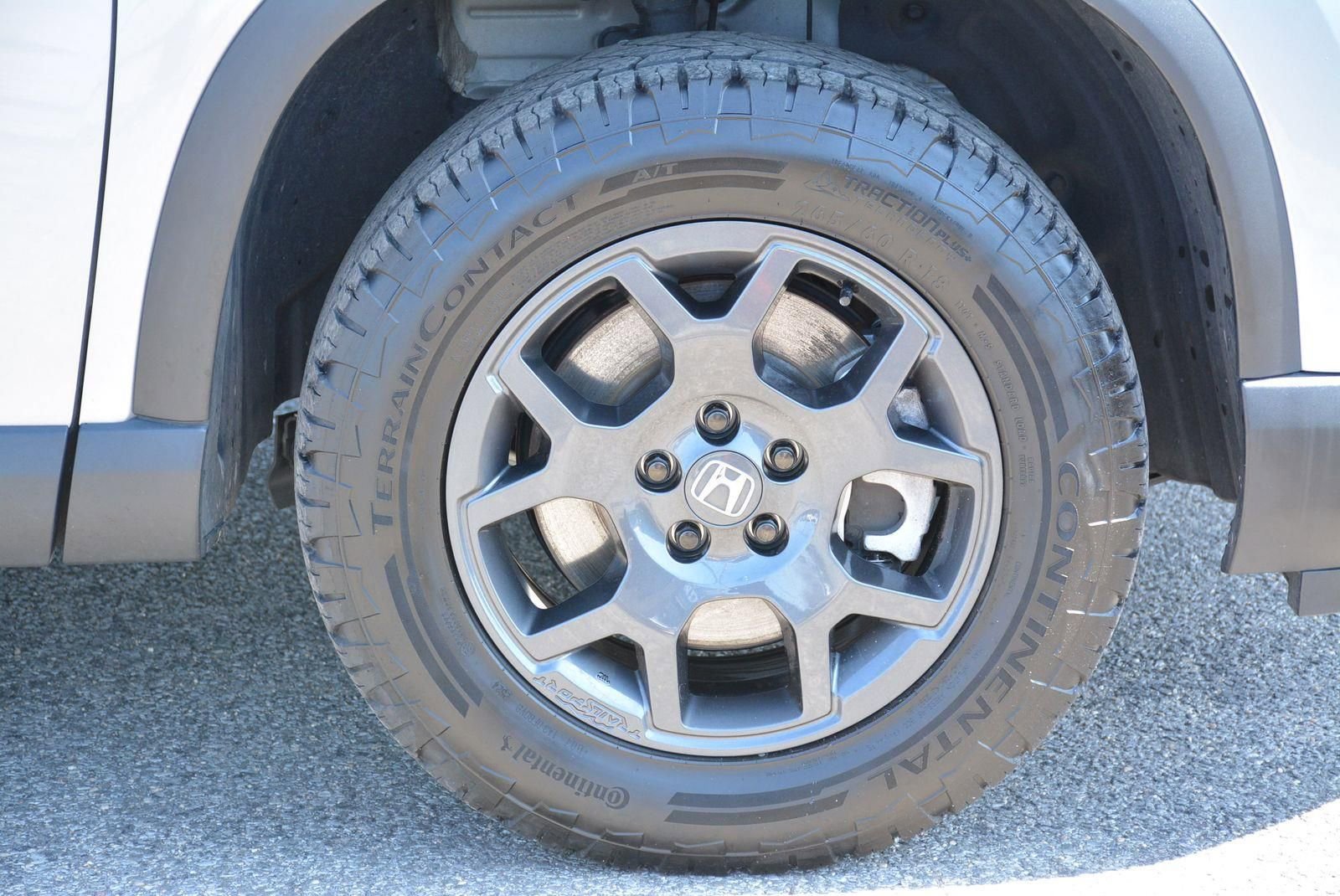 Used 2025 Honda Pilot TrailSport image 36