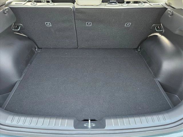 Used 2023 Kia Niro EX FWD image 6