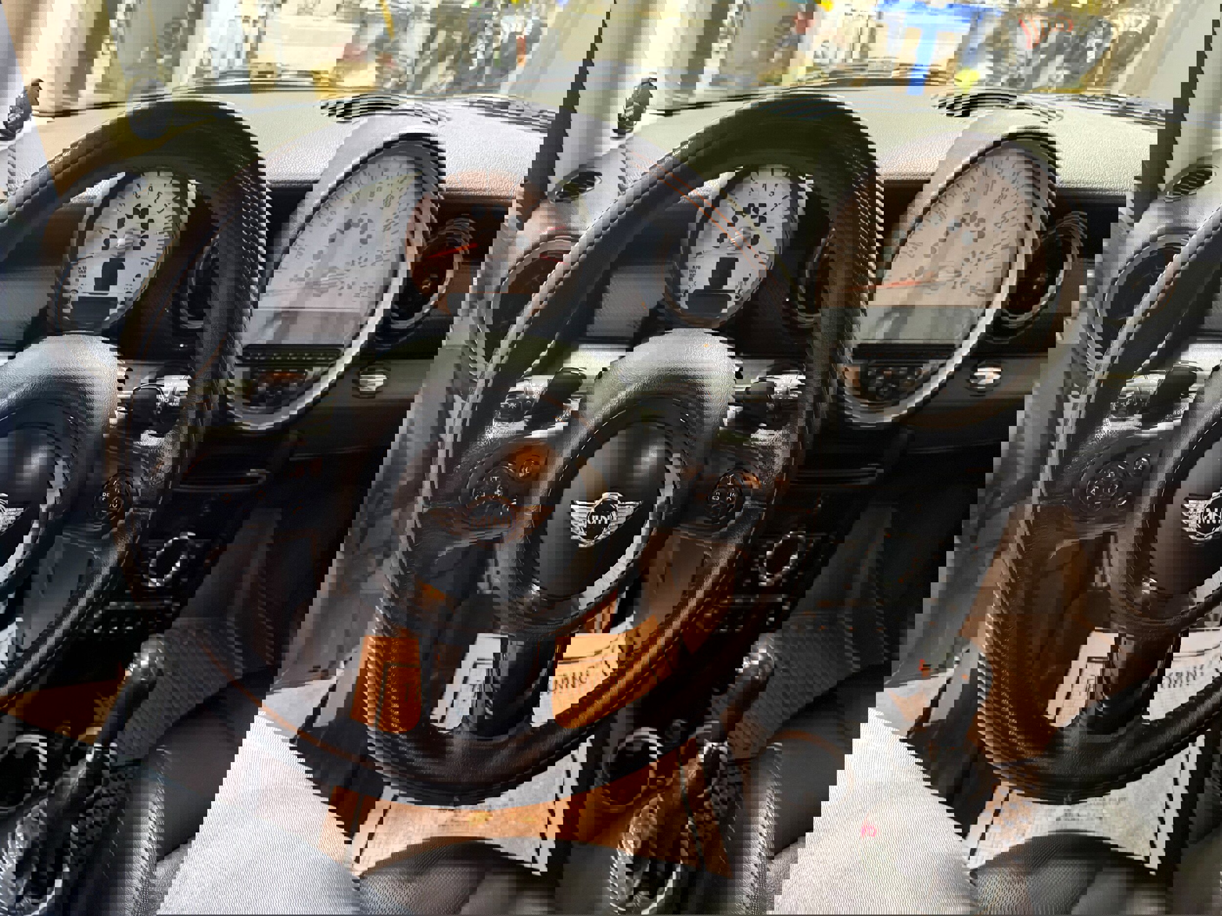 Used 2011 MINI Cooper S image 35