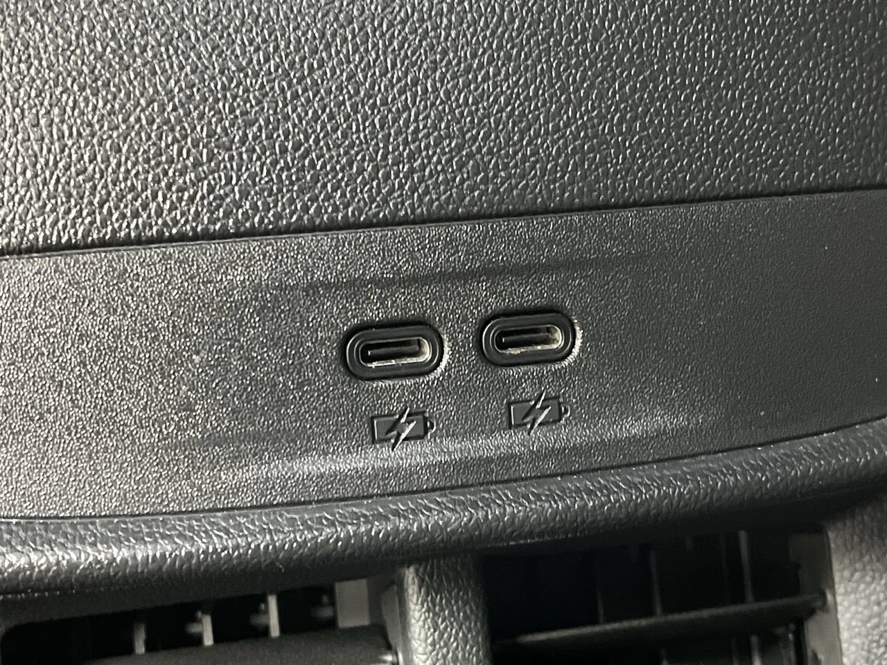 Certified 2025 GMC Terrain Elevation AWD/4WD image 11