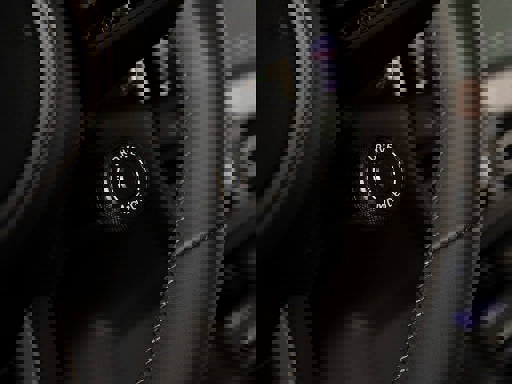 New 2026 Porsche Macan GTS image 20