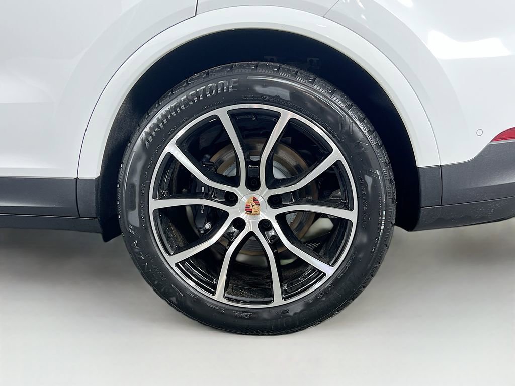 New 2026 Porsche Cayenne image 33