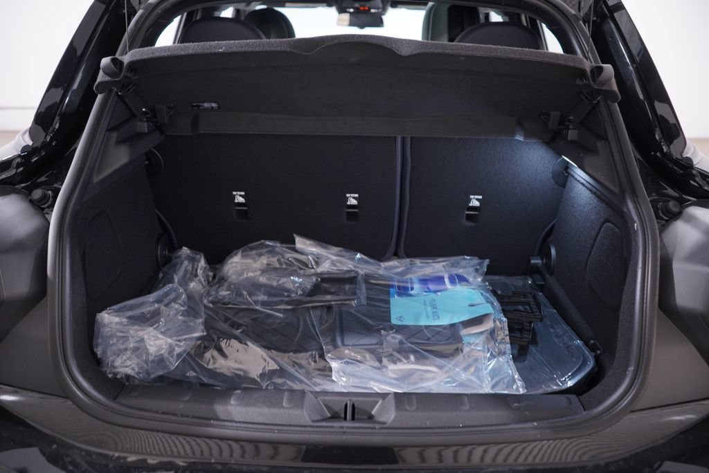New 2026 MINI Cooper 4-Door Hardtop FWD image 19