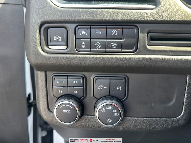 Used 2024 Chevrolet Tahoe Z71 w/ Luxury Package AWD/4WD image 17
