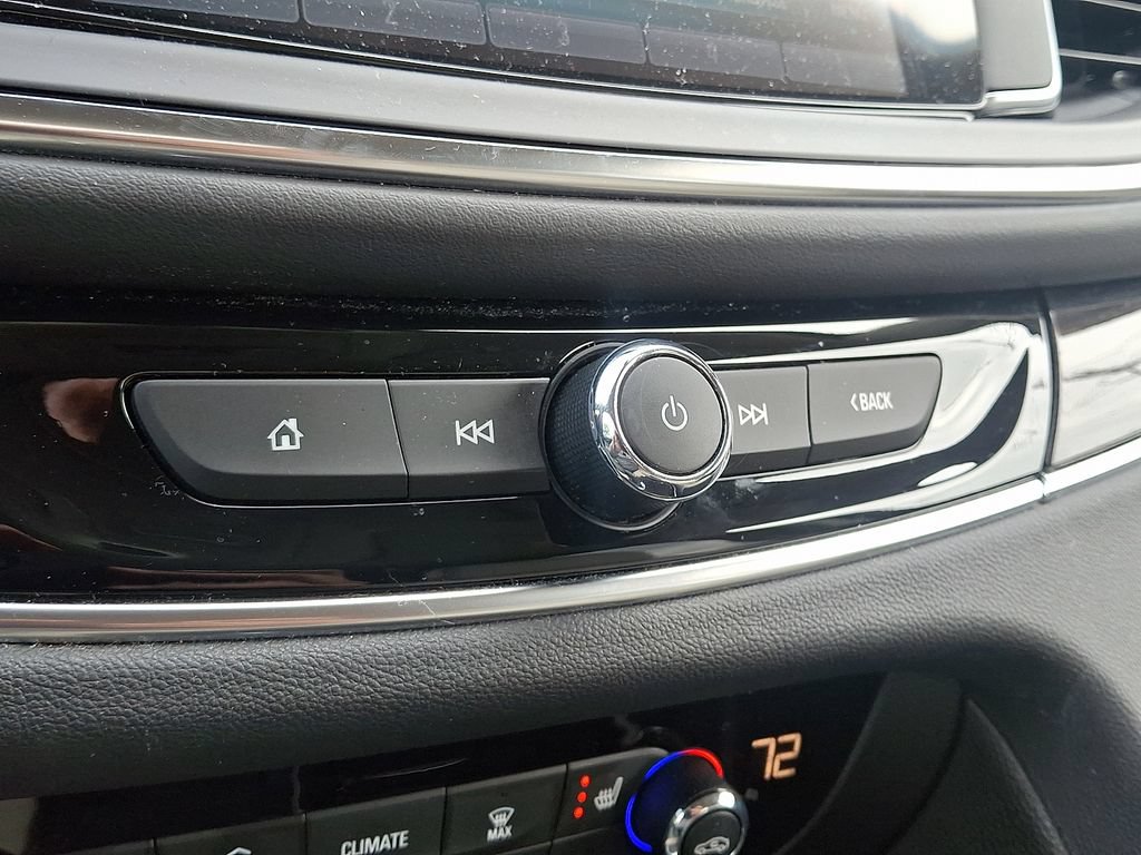Used 2018 Buick Enclave Essence FWD image 21