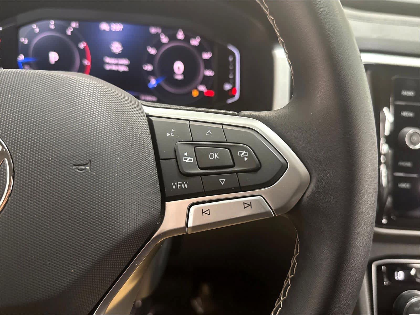 Used 2023 Volkswagen Atlas SE w/ Black Wheel Package FWD image 15