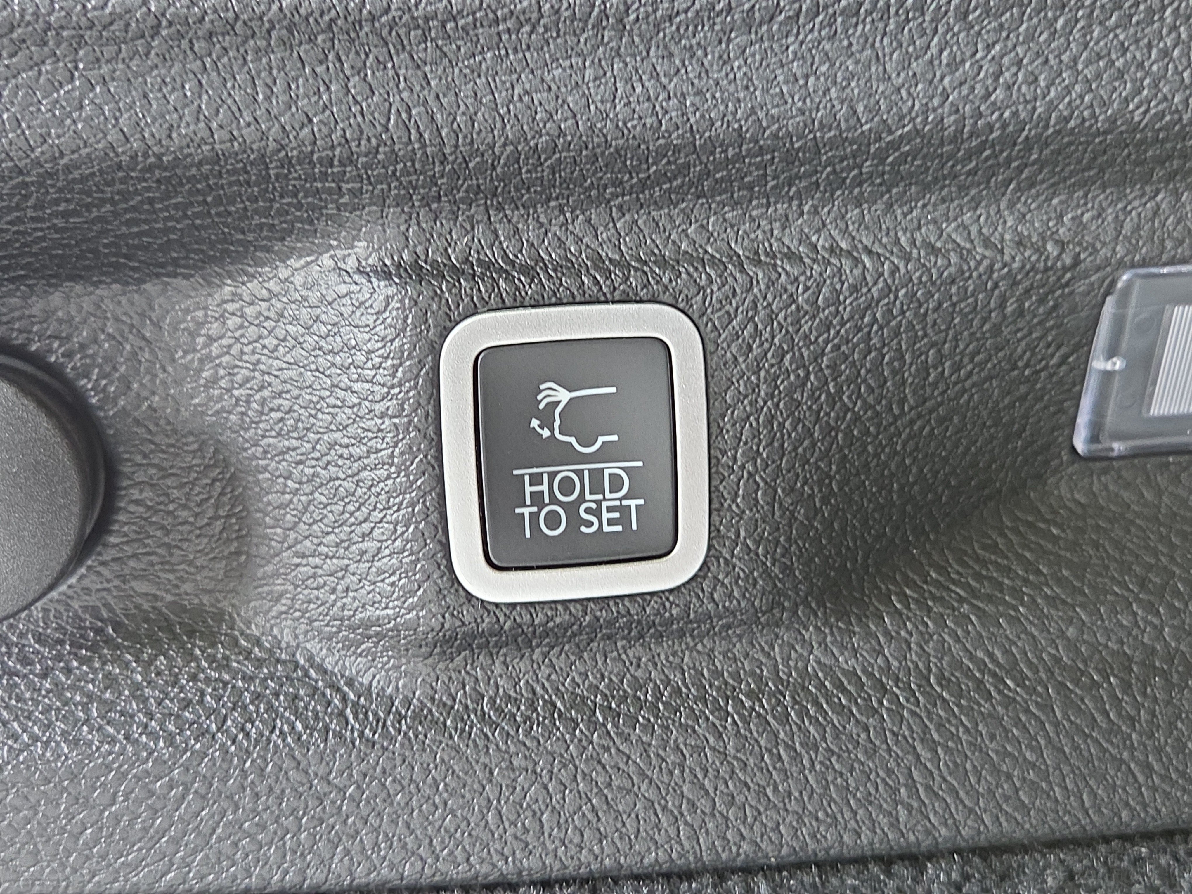 New 2025 Jeep Grand Cherokee L Summit AWD/4WD image 14