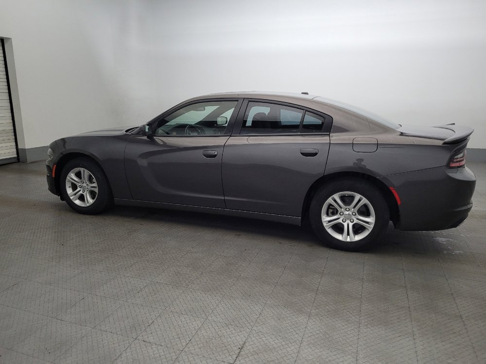 Used 2022 Dodge Charger SXT w/ Leather Interior Group image 3