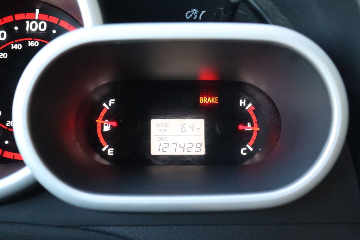 Used 2010 Toyota Matrix image 42