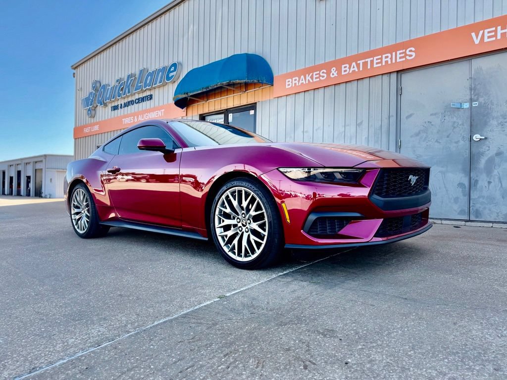 Used 2025 Ford Mustang Premium RWD image 16