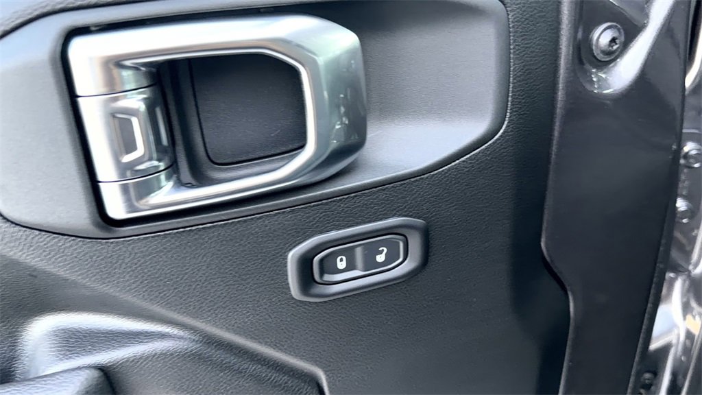 New 2026 Jeep Gladiator Sport image 11