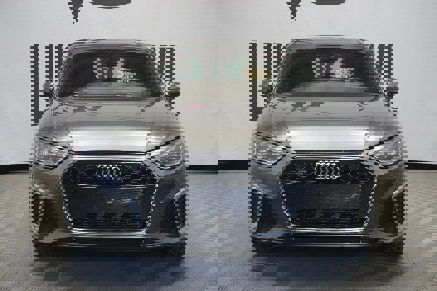 Used 2021 Audi A4 2.0T Premium w/ Convenience Package image 2