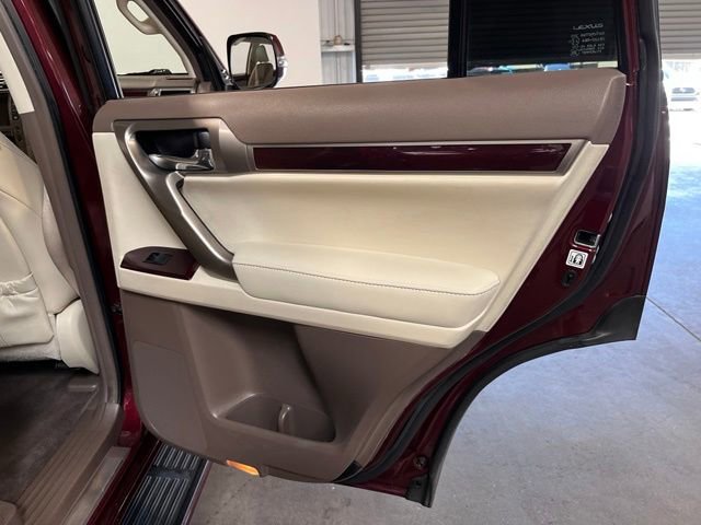 Used 2017 Lexus GX 460 Premium w/ Premium Package AWD/4WD image 15