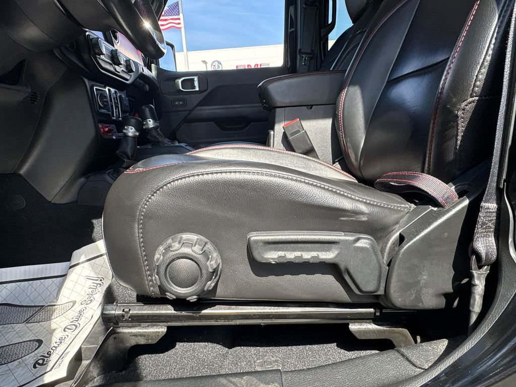 Used 2020 Jeep Wrangler Unlimited Rubicon w/ Dual Top Group image 18