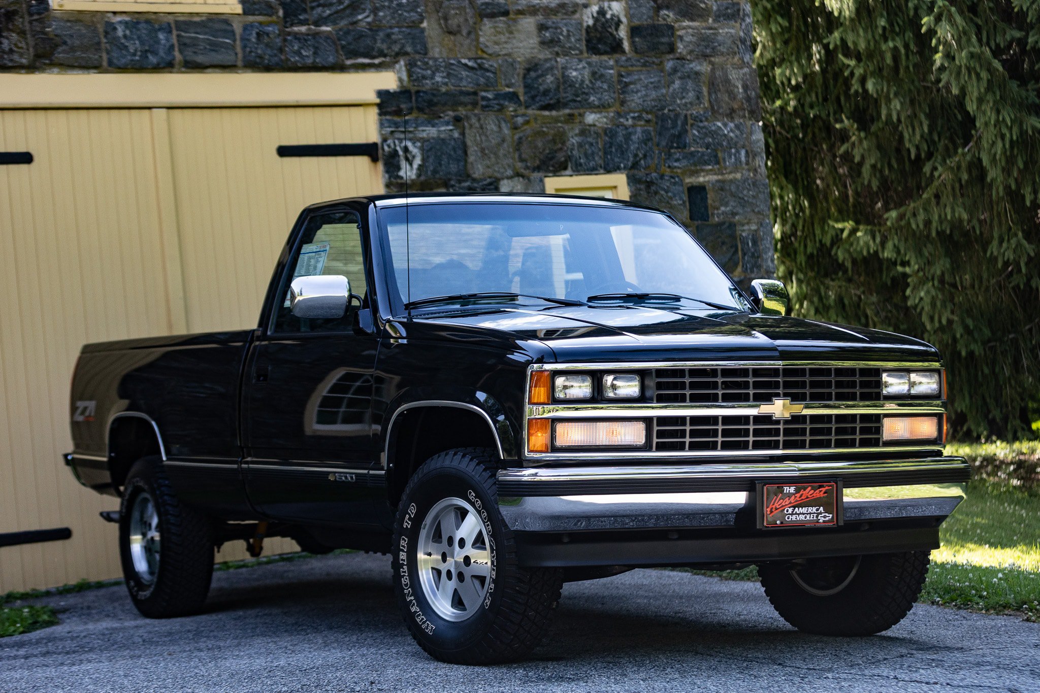 Used 1989 Chevrolet Silverado 1500 4x4 Regular Cab image 1