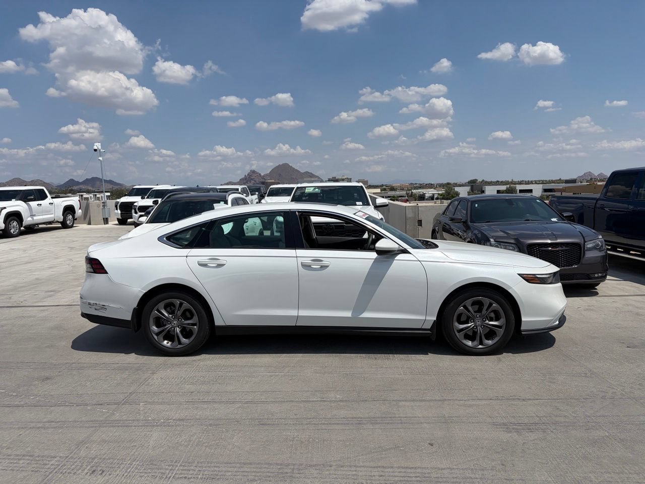 Used 2023 Honda Accord EX image 2