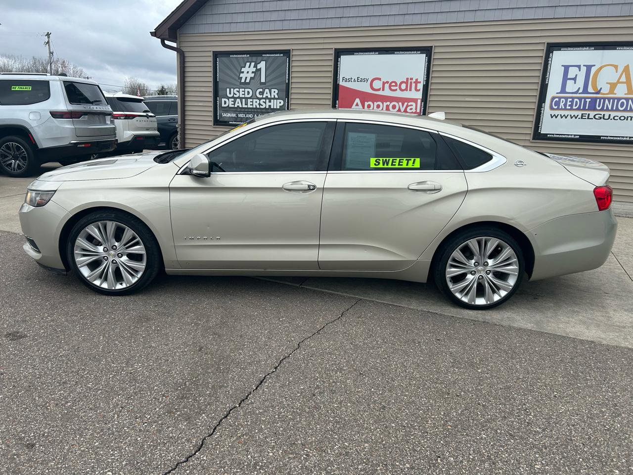 Used 2014 Chevrolet Impala LT w/ Convenience Package FWD image 8