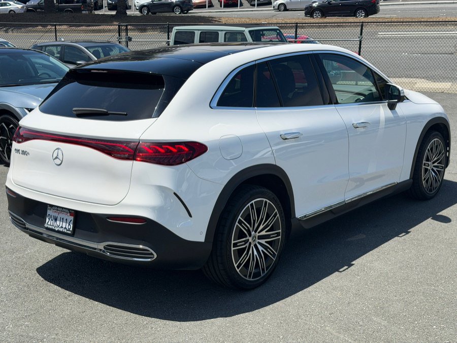 Used 2023 Mercedes-Benz EQE 350+ SUV image 5