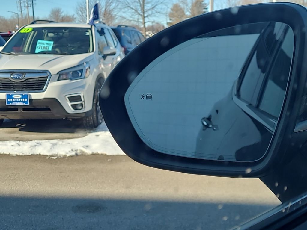 Used 2023 Buick Envision Preferred image 25